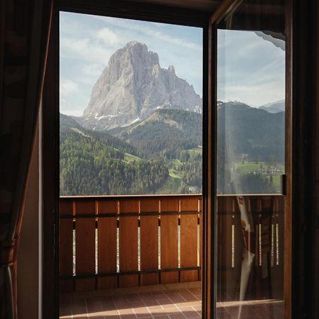 Oberaldoss Residence Wellness Santa Cristina Val Gardena ภายนอก รูปภาพ