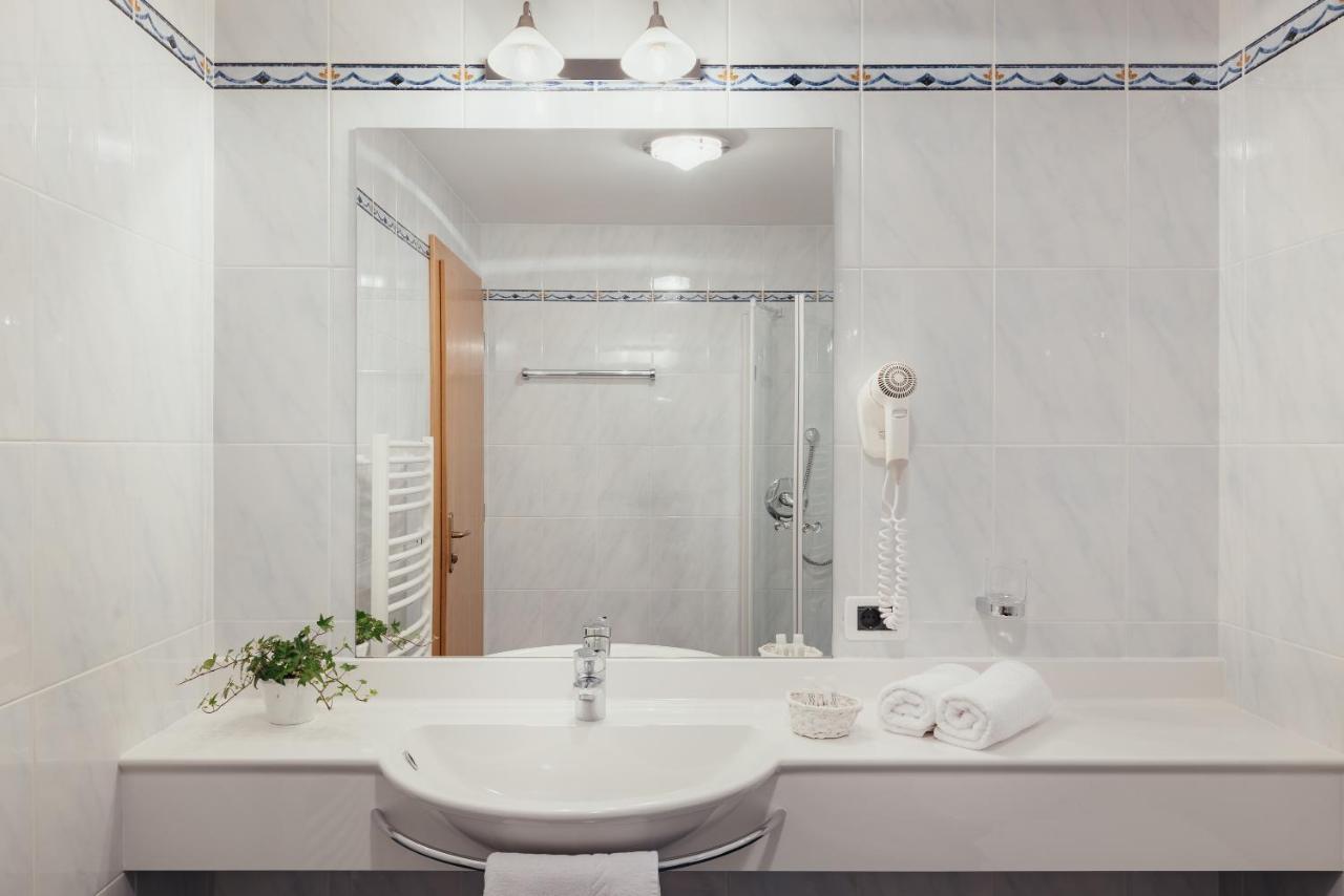 Oberaldoss Residence Wellness Santa Cristina Val Gardena ภายนอก รูปภาพ
