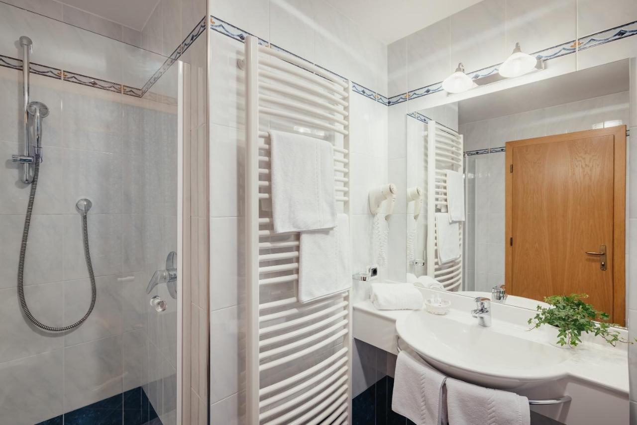 Oberaldoss Residence Wellness Santa Cristina Val Gardena ภายนอก รูปภาพ