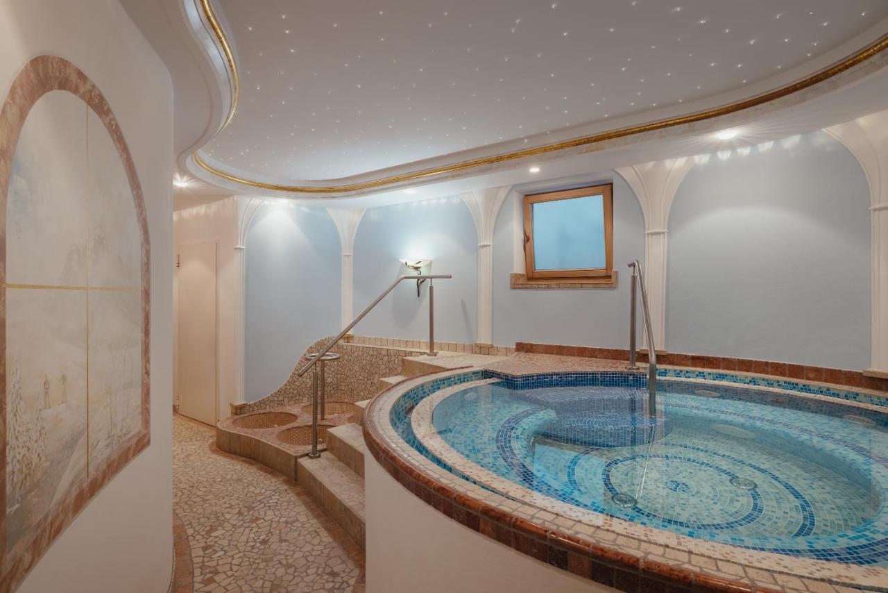 Oberaldoss Residence Wellness Santa Cristina Val Gardena ภายนอก รูปภาพ