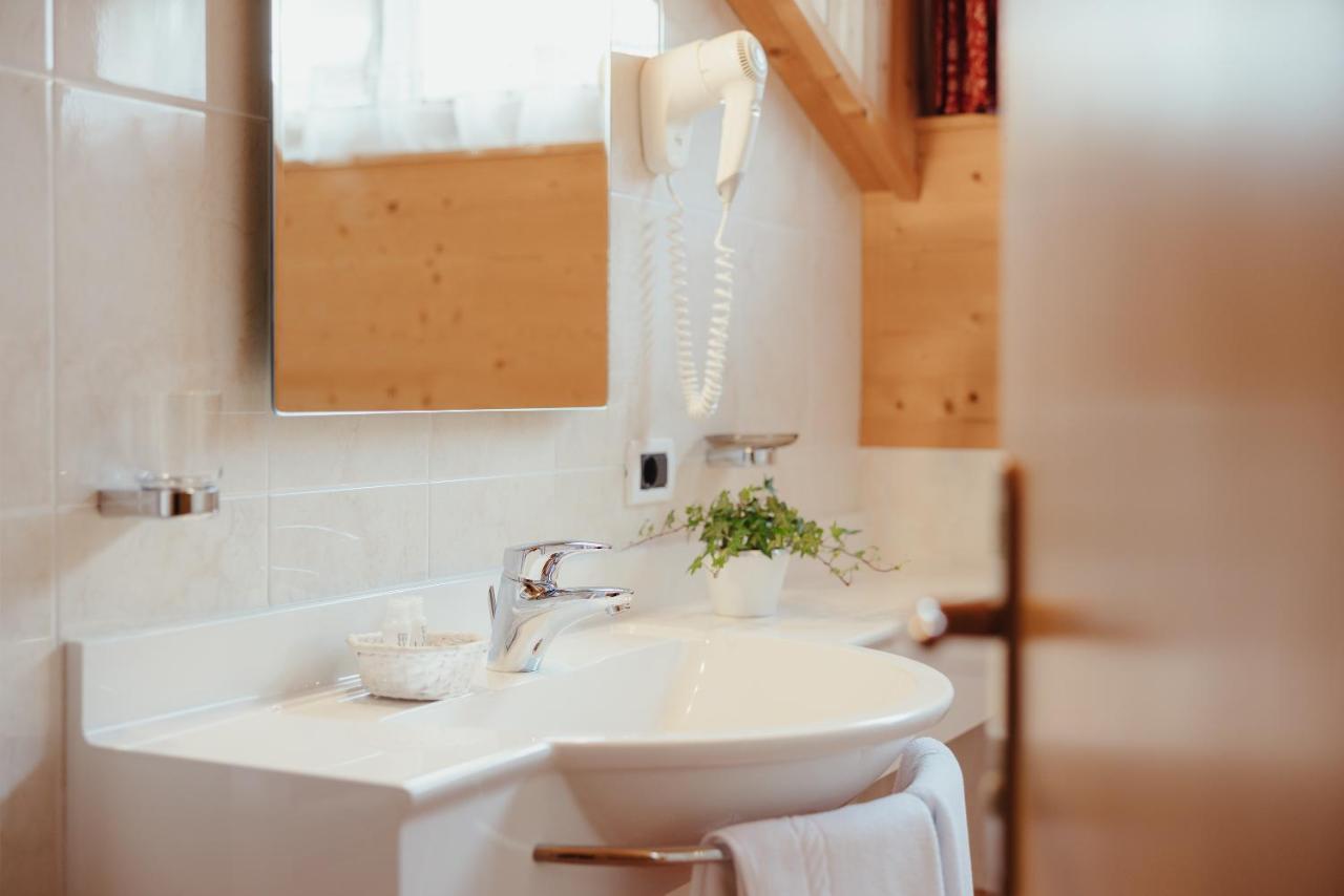 Oberaldoss Residence Wellness Santa Cristina Val Gardena ภายนอก รูปภาพ